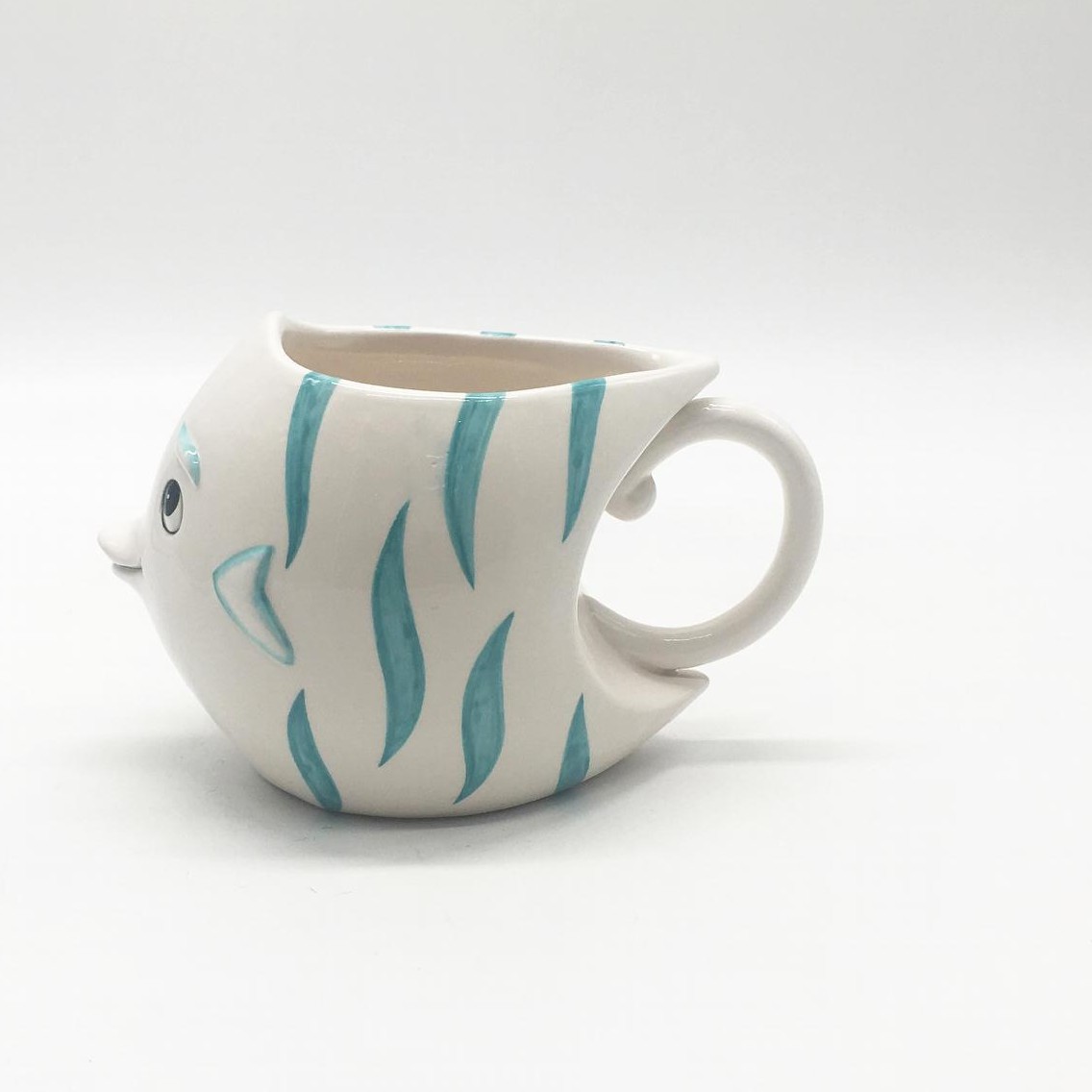 Creativo nuevo relieve de cerámica taza de animales estilo marino taza de desayuno de pez payaso pintada a mano taza de dibujos animados de nube blanca