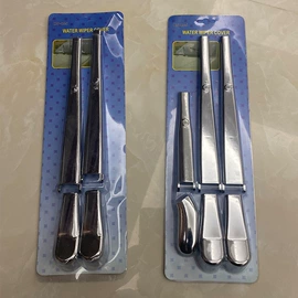 车用烟灰缸;车挂;其他汽车内饰