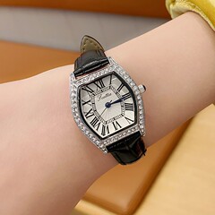 Gaudi's new wine barrel fashion watch for female students Korean version simple Roman scale diamond ladies watch temperament