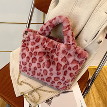 2021外贸跨境新款包百搭毛绒包包女网红毛毛包豹纹包韩版单肩斜跨