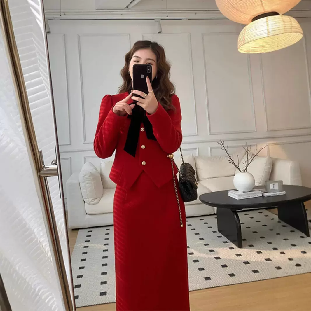 过新年衣服女装秋冬敬酒服新娘结婚回门订婚礼服红色小香风套装裙
