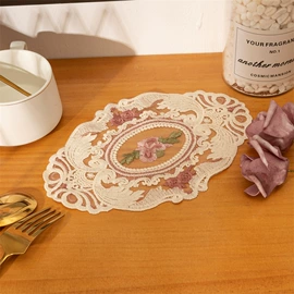 餐垫、餐巾;桌旗;餐桌布艺