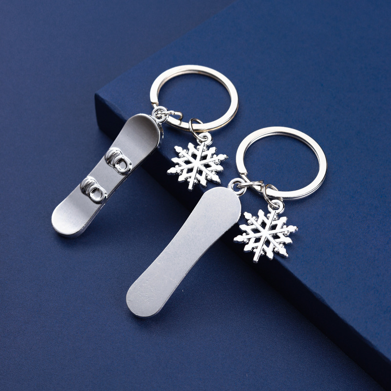 Snowboard Keychain Gold Snowboard Snowflake Key Pendant Ski Sports Souvenirs Hot Sale