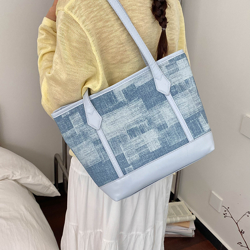Gran capacidad extranjera para trabajar bolsas de viaje para mujeres 2026 nuevo estilo de alta calidad bolsas de mano de moda bolsas de hombro para mujeres image 1