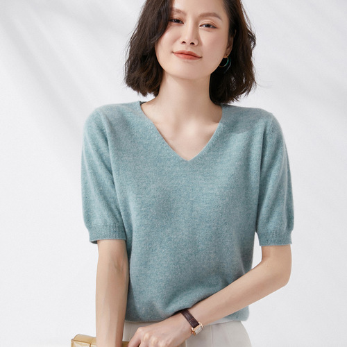 Women's V-neck crew neck knit top, slim fit five finger sleeve, pure color short sleeve, stylish T-shirt, for wholesale, spring and autumn.