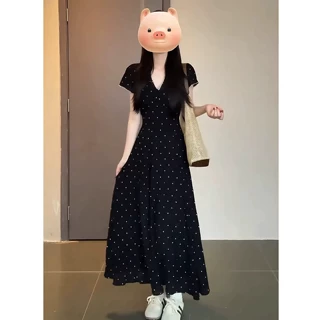 大码胖mm法式赫本风时尚黑色V领连衣裙女夏季收腰显瘦气质长裙子