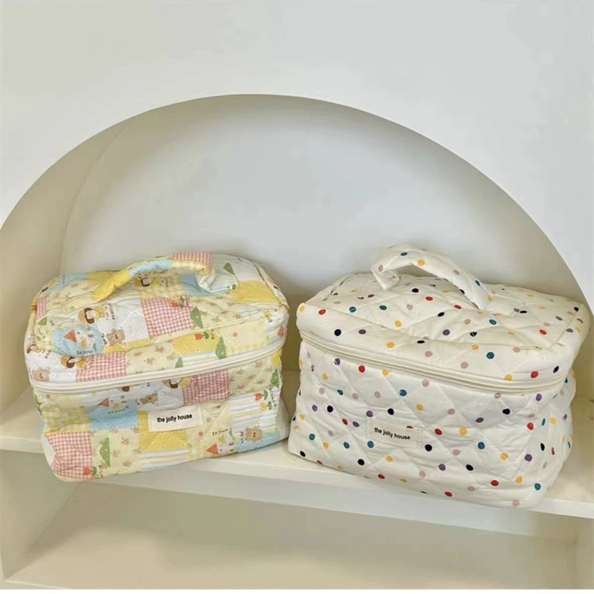 Fresh cute handheld capacious organizer bag for traveling