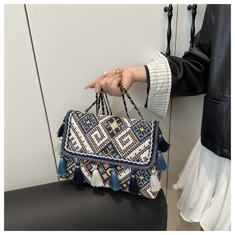 336g Weight Flip Cover Closure Type Single Shoulder Strap Strap Type Shoulder Bag Bags Type Casual, Holiday Occasion Cloth Material Geometric Pattern All Seasons Season Women's Gender Elegant, Ethnic Style Style Square Shape Women's Cloth Geometric Elegant Ethnic Style Square Flip Cover Shoulder Bag 18