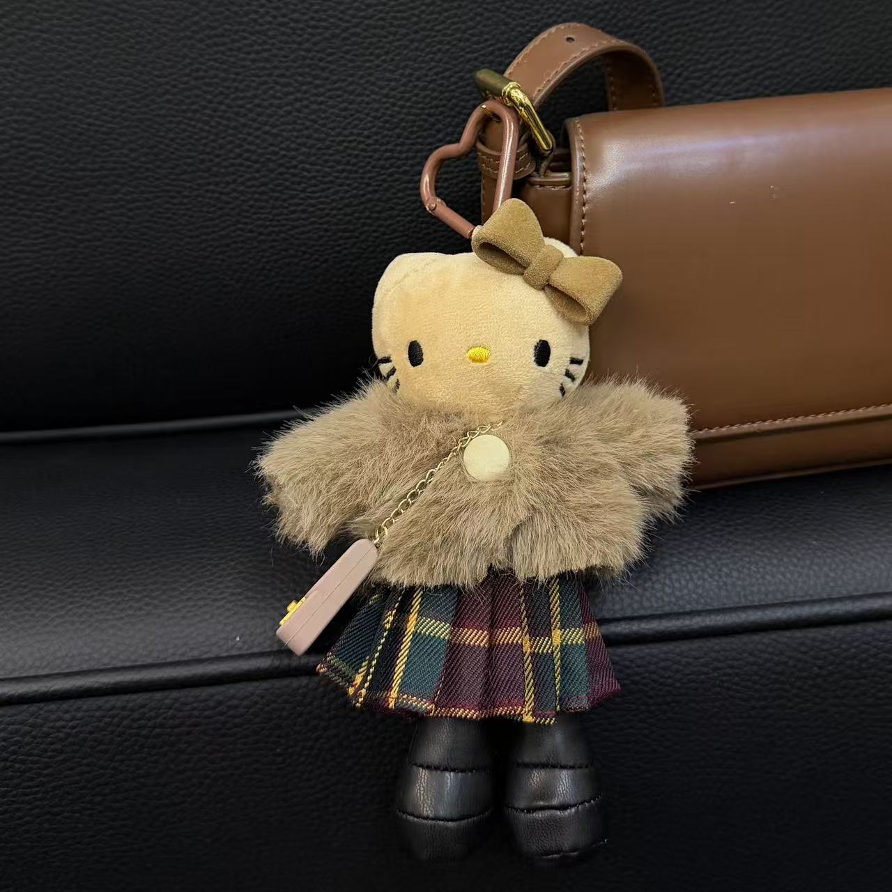 新品可爱いロングレギンスキティぬいぐるみスカートきせかえ人形ドレスins风人形饰りリュックサックキーホルダー