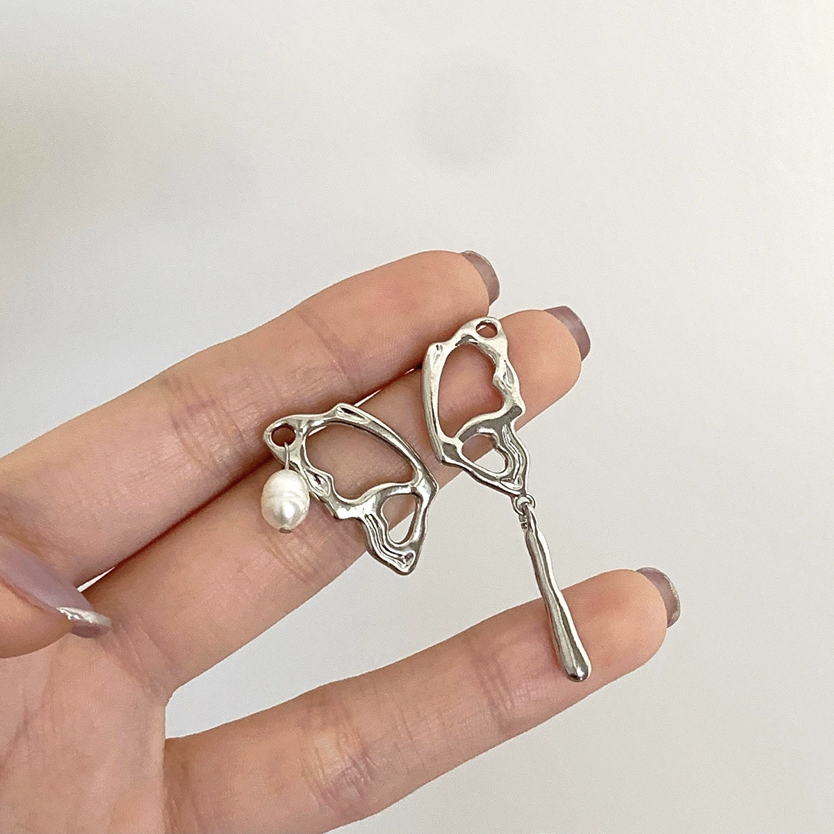 Серебряная шпилька, брендовые асимметричные серьги с жемчугом, серебро 925, высококачественный стиль