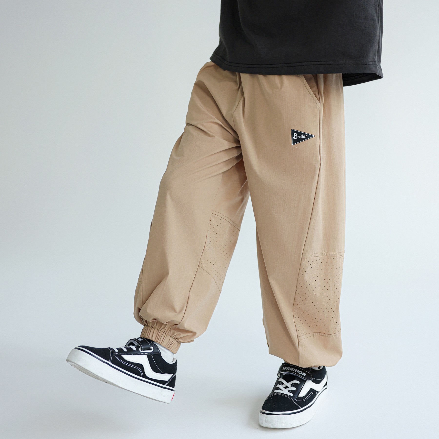 2025 Summer New Children's Light and Cool Quick-drying Trousers Boys' Breathing Hole Breathable Anti-mosquito Trousers Trendy Sports Pants