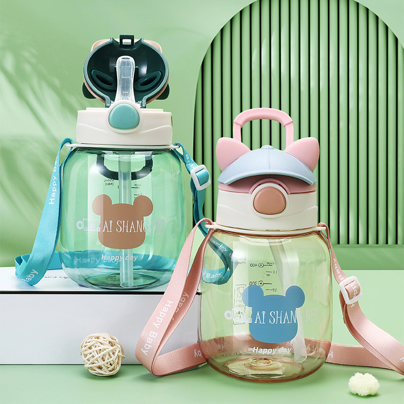 Taza de agua para niños taza de bebida directa para estudiantes de hombres y mujeres lindos de alto valor facial portátil a prueba de fugas de verano puede llevar taza resistente a altas temperaturas
