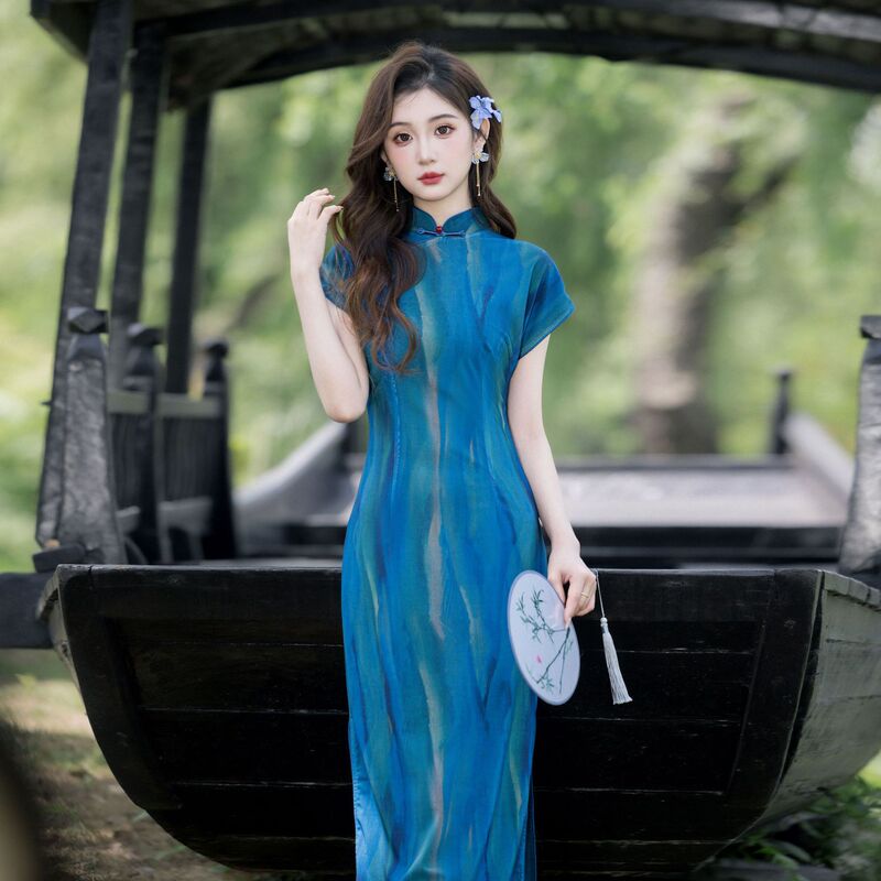 2025 Spring/Summer New Style [Only This Green] Blue Retro Cheongsam Daily Elegant Slim Long Cheongsam Beyond Photoshoot