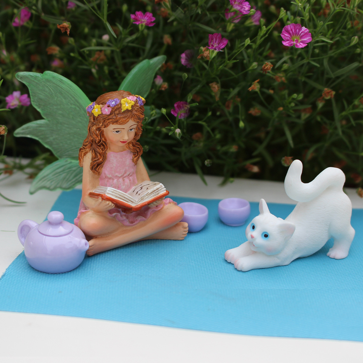 Creative courtyard balcony gardening luminous fairy decoration gift home simulation resin kitten decoration ornaments