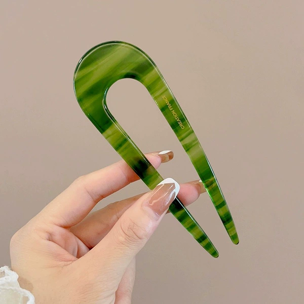 [Dark green] Acetic acid U-shaped hairpin