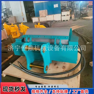 挖机滚筒夯工程建筑地面水泥路面压平器斜坡加固夯实器