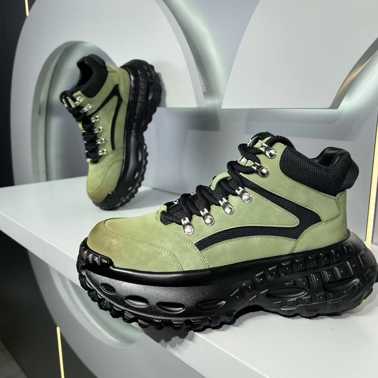 하이 퀄리티 차오준 황제 가족 2024 년 가을/겨울 기모 남자 마틴 남자 두꺼운 밑창 높은 패셔니 스타 학교 스타일 영국 스타일