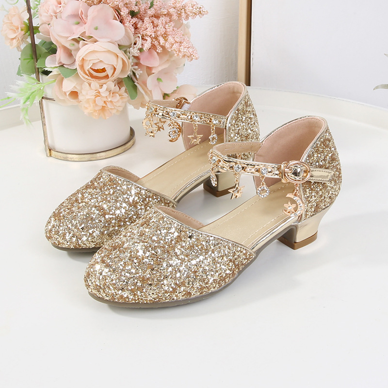 Sandalias de princesa para niñas, verano 2025, tacones altos para niñas pequeñas, zapatos de cuero con lentejuelas huecas y cristales, estilo princesa