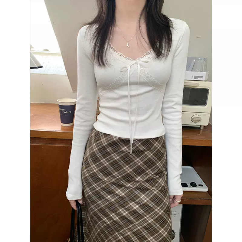 2025新款设计感蕾丝长袖T恤女秋季修身打底衫纯欲内搭上衣
