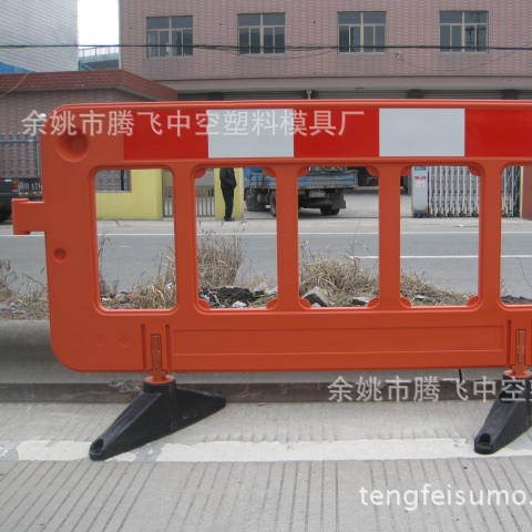 2米围栏隔离栏 塑料栏杆 道路护栏 围栏公路交通设施 厂家直销