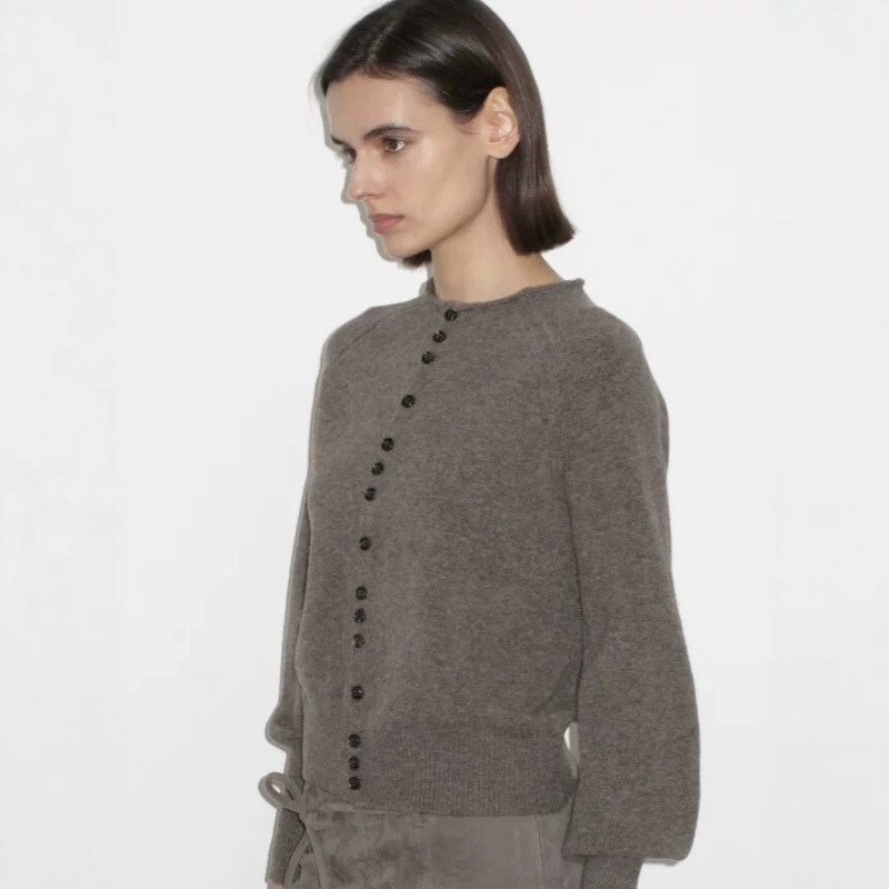 Mito de dar wool multi-button lambswool sleeve floral yarn rolled hem short low-saturation knit cardigan Mito de dar wool multi-button lambswool sleeve floral yarn rolled hem short low-saturation knit cardigan