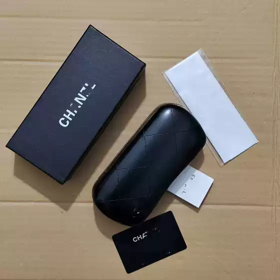 Sunglasses Sun Optical Packaging Anti-Pressure Portable Storage Box Original 2025 New Gm Women's Car Leather Glasses Box