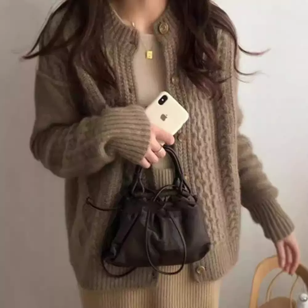 秋冬100%羊毛针织外套女圆领加厚短款羊绒上衣宽松美拉德毛衣开衫