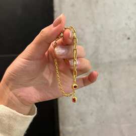 秋冬高颜值手链简约时尚轻奢风黄金色手饰小众设计高级大气百搭