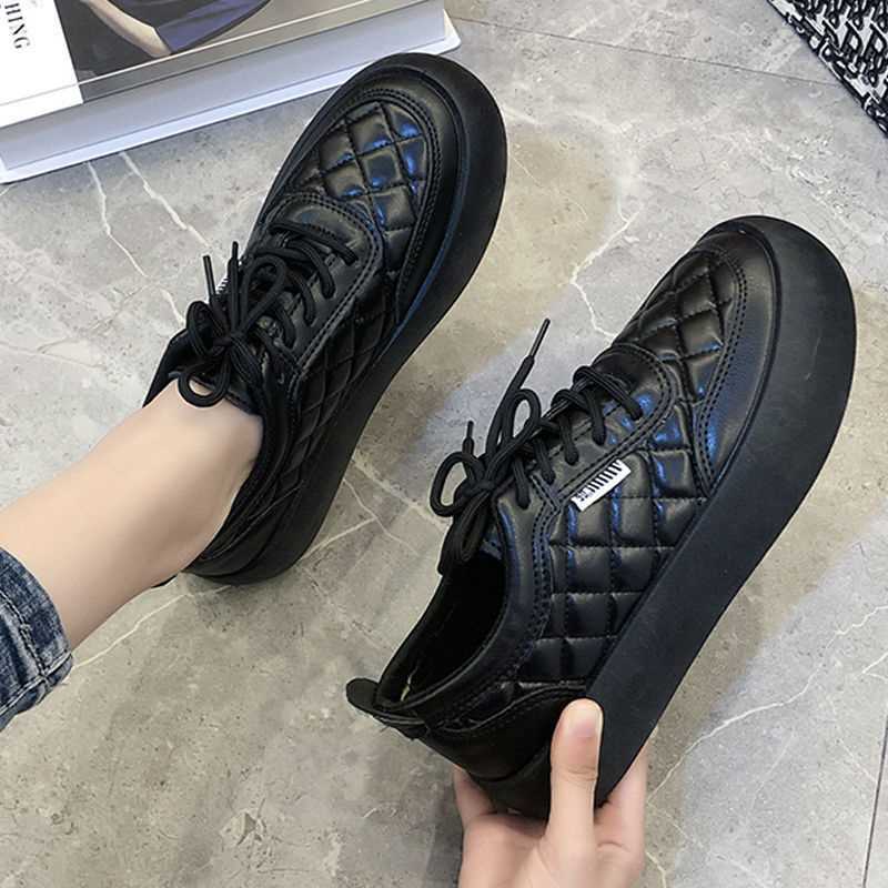 All black kitchen shoes women's non-slip deodorant work shoes soft sole shoes mother not tired feet waiter sneaker