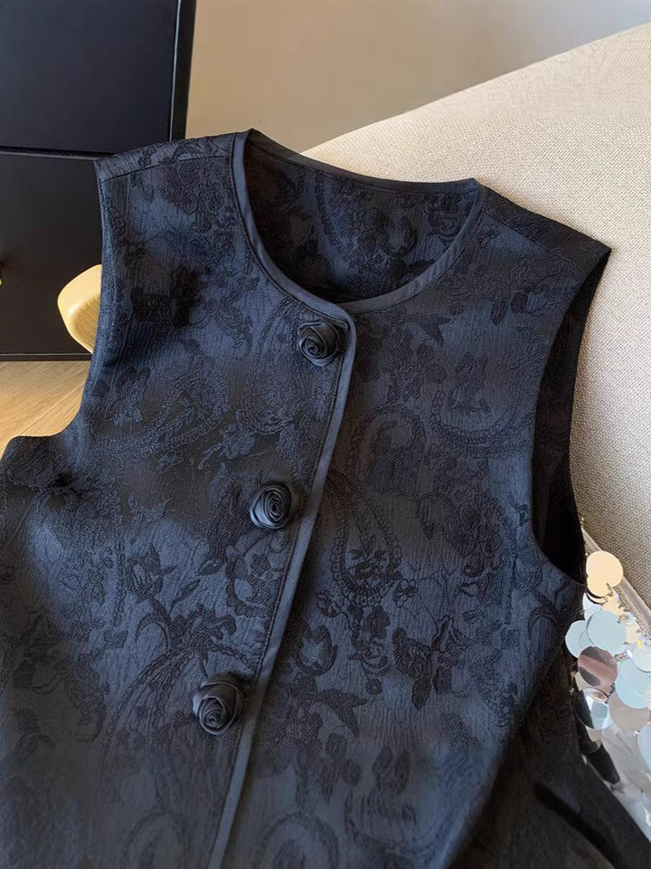 Áo ghi lê nữ dáng cardigan không tay họa tiết hoa jacquard, dài áo 50–65 cm — màu đen