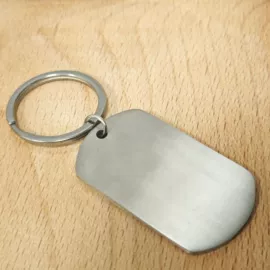 耳钉;鼻饰;戒指