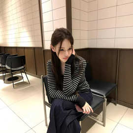 美式撞色条纹U型领口T恤正肩显瘦性感辣妹上衣长袖内搭2025秋冬