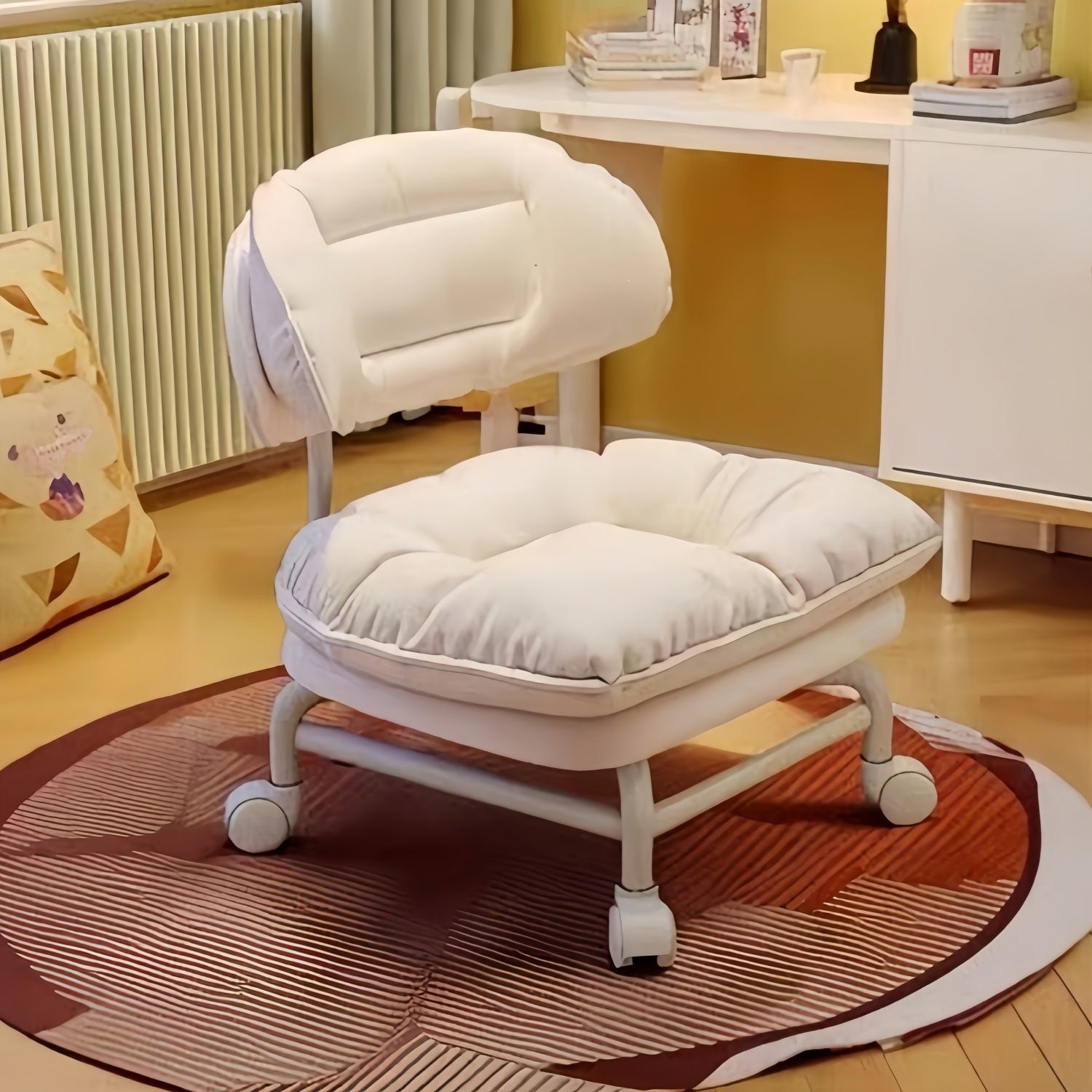 Computer Chair, Small Stool with Swivel Wheels, Cloud-Shaped Stool, Home Leisure Soft Cushion Office Chair, Child-Friendly Silent Chair