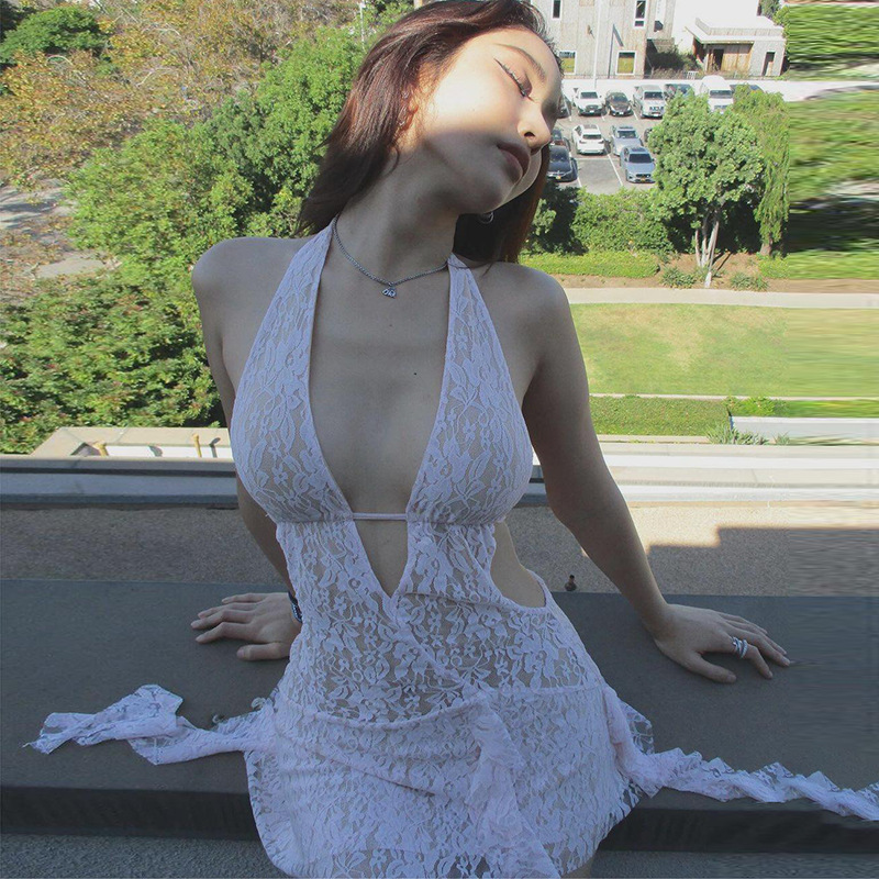 European And American Cross-Border New Sexy Hollow Deep V Backless Hot Girl Style Short Spliced Ribbon Halter Lace Dress_ecoleips.com