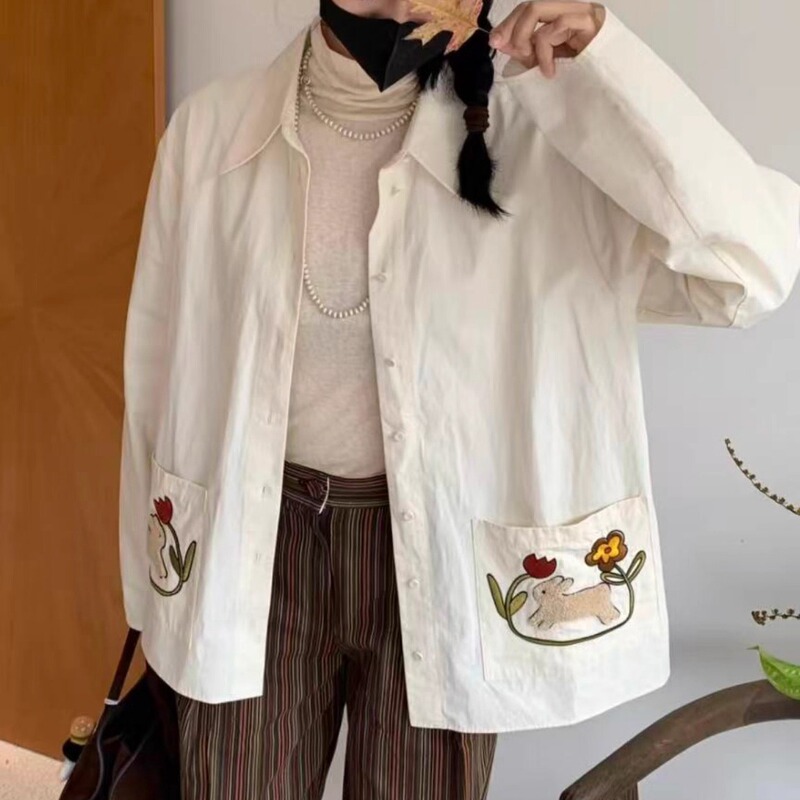 French-Style Niche Cute Rabbit Pocket Embroidered Top, Off-White Pure Cotton Casual Commuting Long-Sleeve Turn-Down Collar Shirt for Women