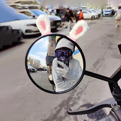 ウサギの耳の電気自動車のバックミラーの装飾の小さい部品の雅迪のエマの電気自動車は通用の公仔を改造してかわいいです。