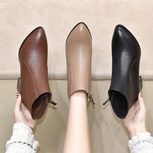 头层牛皮短靴女鞋子加绒2024年新款尖头马丁靴中跟真皮秋冬季女靴