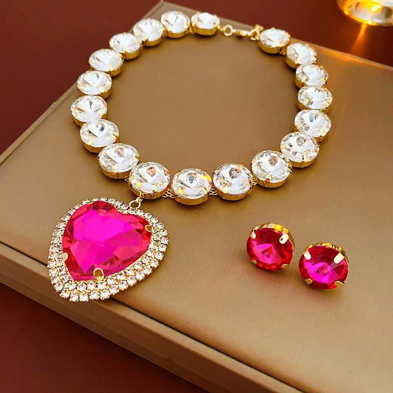 Collar redondo con diamantes de amor conjunto europeo y americano exagerado atmósfera de moda cadena clavícula ligera de lujo conjunto de joyas de alta calidad