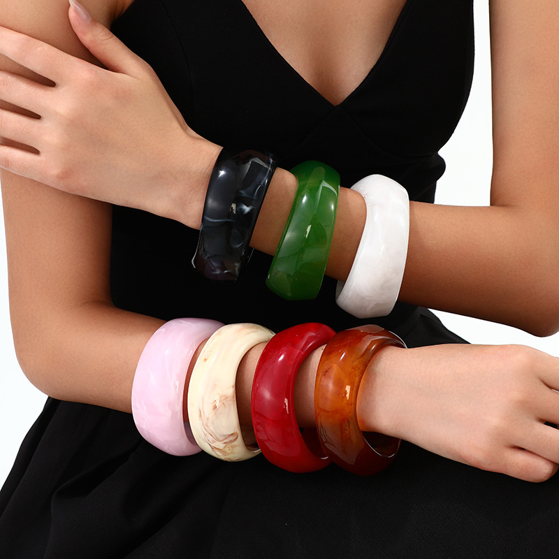 Cross-Border Wide Version Irregular Resin Bracelet for Women Niche Design Smudged Wide Version Japanese and Korean Retro Normcore Fashion Bracelet