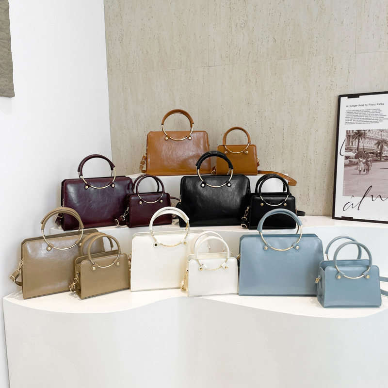 2024, nuevo bolso de gran capacidad, bolso de mano de estilo europeo y americano, bolso de anillo, bolso de hombro.