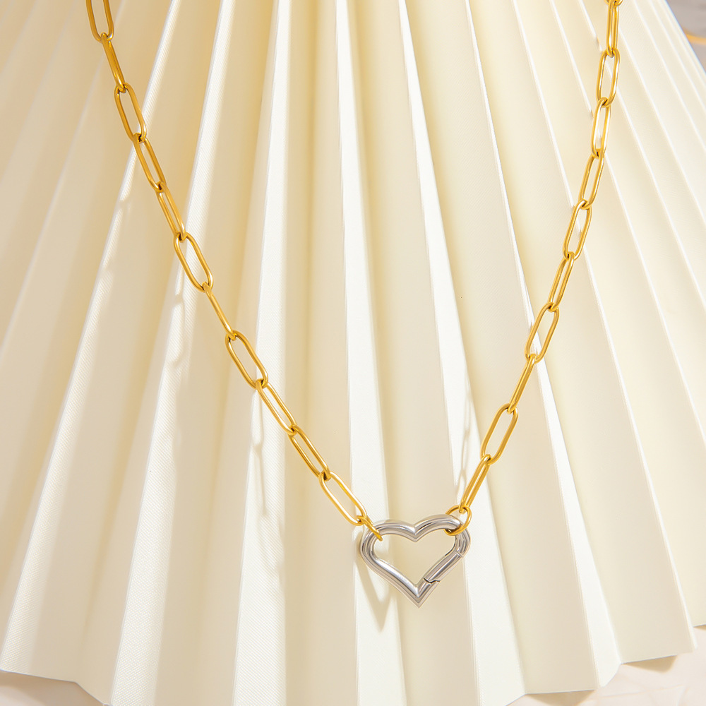 304 Stainless Steel Material PVD Coated Real Gold Plated Geometric 304 Stainless Steel Elegant Lady Affordable Luxury Style Waterproof Non Tarnish 304 Stainless Steel Heart Clasp Closure Pendant Necklace