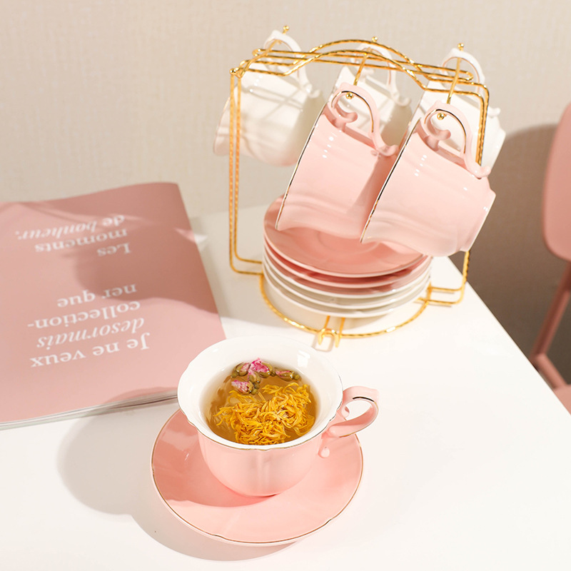 Taza de café y platillo traje estilo europeo Luz de lujo taza de café simple taza de té juego de té de cerámica taza de té negro té de la tarde estante de entrega