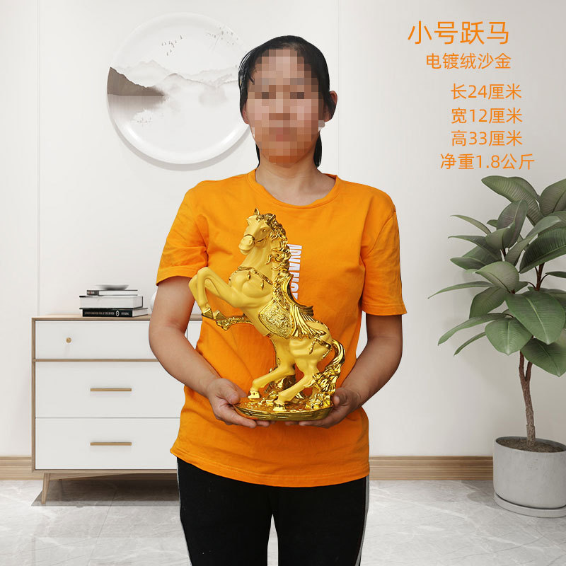 馬は成功工芸品の馬の置物の客間の家庭の装飾品の飾り物の事務室を飾って財産を募集します。