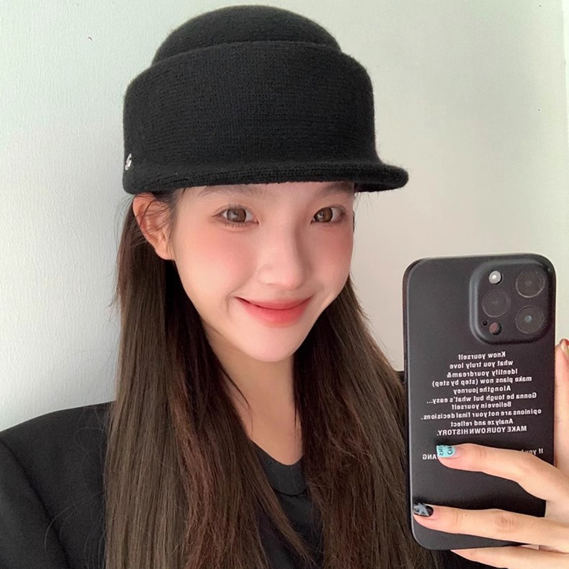 Designer Wool Beret For Women Elegant Equestrian Style Winter Hat_voghion.com