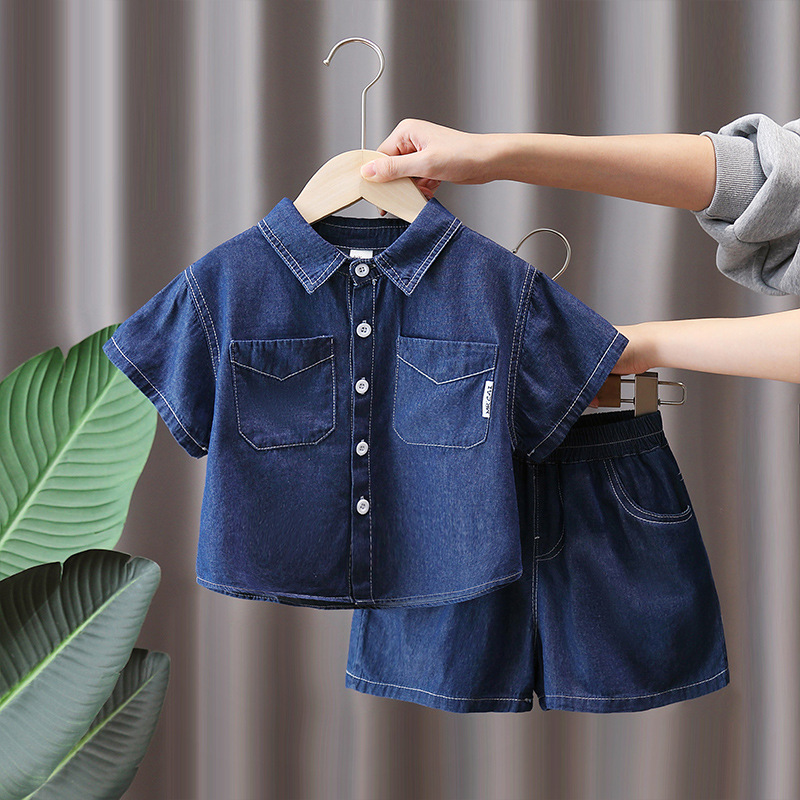 7214 Traje de verano de mezclilla para niños 2025 Nuevo vestido de verano Camisa delgada de manga corta Traje de dos piezas Ropa para niños queer de moda