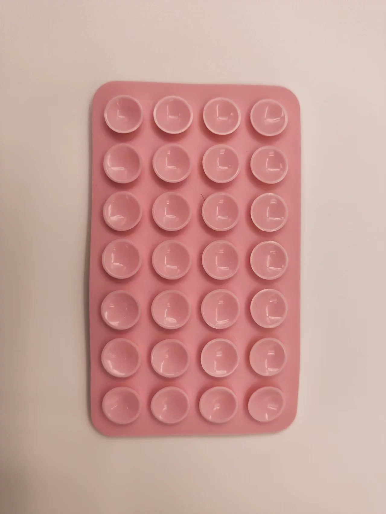 Silicone double-sided phone pad, square, 28-stud, sizes 32/40 mm, customizable colors