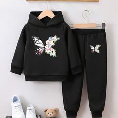 外国貿易の女の子のファッションの服の2つのセットの蝶のプリントの女の子の秋冬のベルベットのズボンのプルオーバーのスーツ