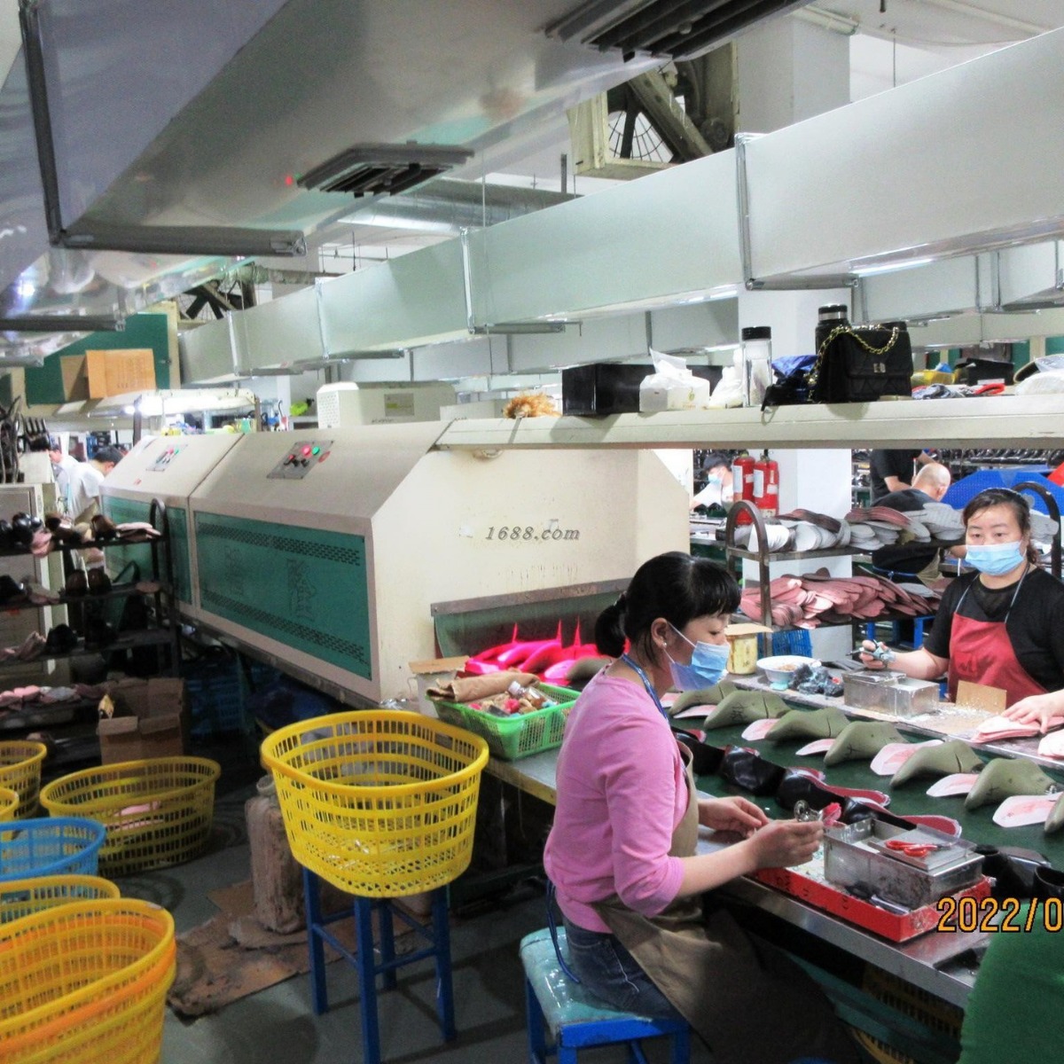 Cross-Border Hombres invisibles ocultos zapatos de aumento de la altura de los hombres 6cm transpirable deportes zapatos casuales cuero genuino 48 tamaño 52 tamaño extra grande zapatos de los hombres