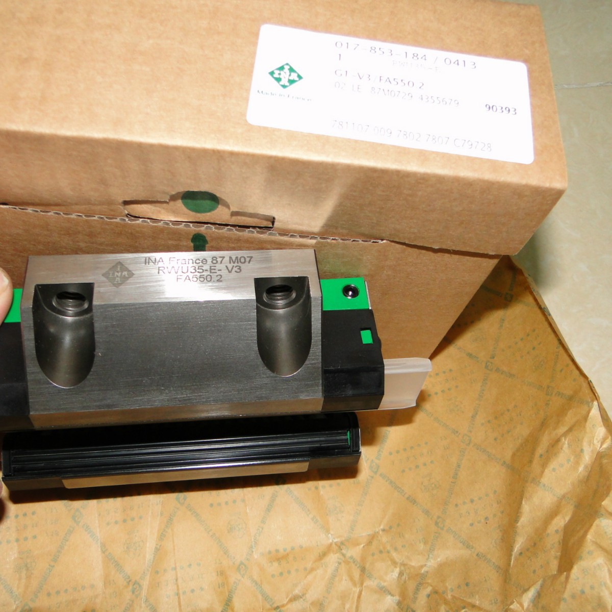 滚柱导轨组件RWU45-E-H直线导轨滑块，滚子保持架轴承