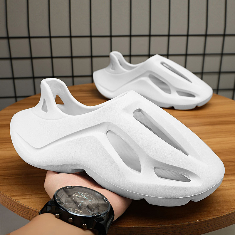 Zapatos de agujero de coco al por mayor sandalias de plataforma antideslizantes al aire libre de verano de pareja para hombres EVA zapatos de playa de una pieza ins fashion
